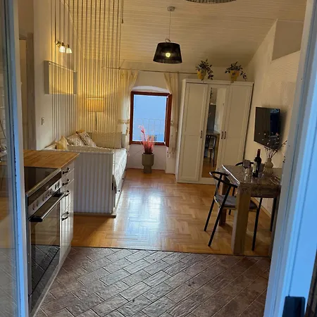 Ferri-apartment In The Heart Of Old